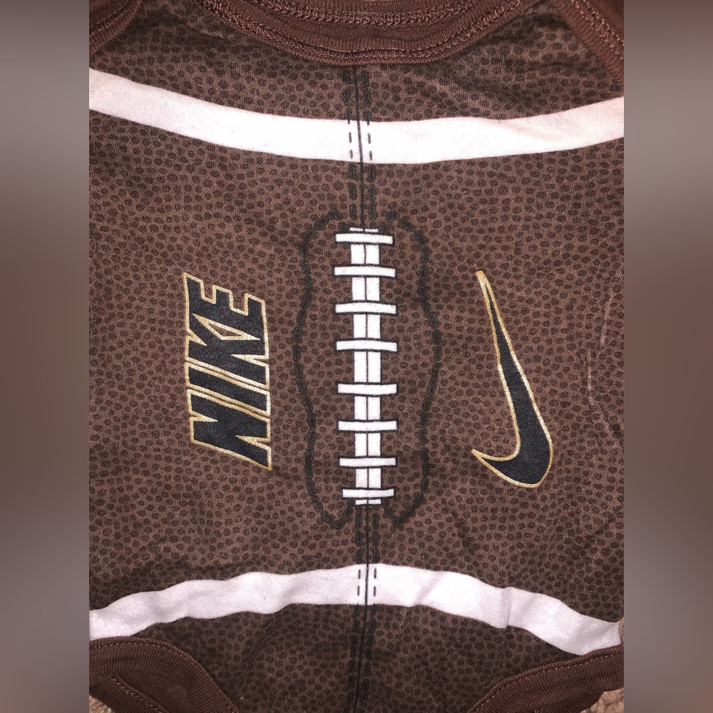 Nike Infant Football Long Sleeve Onesie - Picture 2 of 4